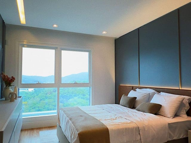 Apartamento com 293m² 3 quartos e 4 banheiros, à venda, no bairro Centro em Balneário Camboriú