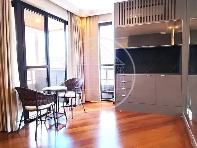Apartamento com 248m² 3 quartos e 3 banheiros, para alugar, no bairro Vila Mariana em São Paulo