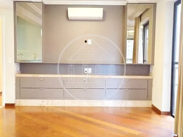 Apartamento com 248m² 3 quartos e 3 banheiros, para alugar, no bairro Vila Mariana em São Paulo