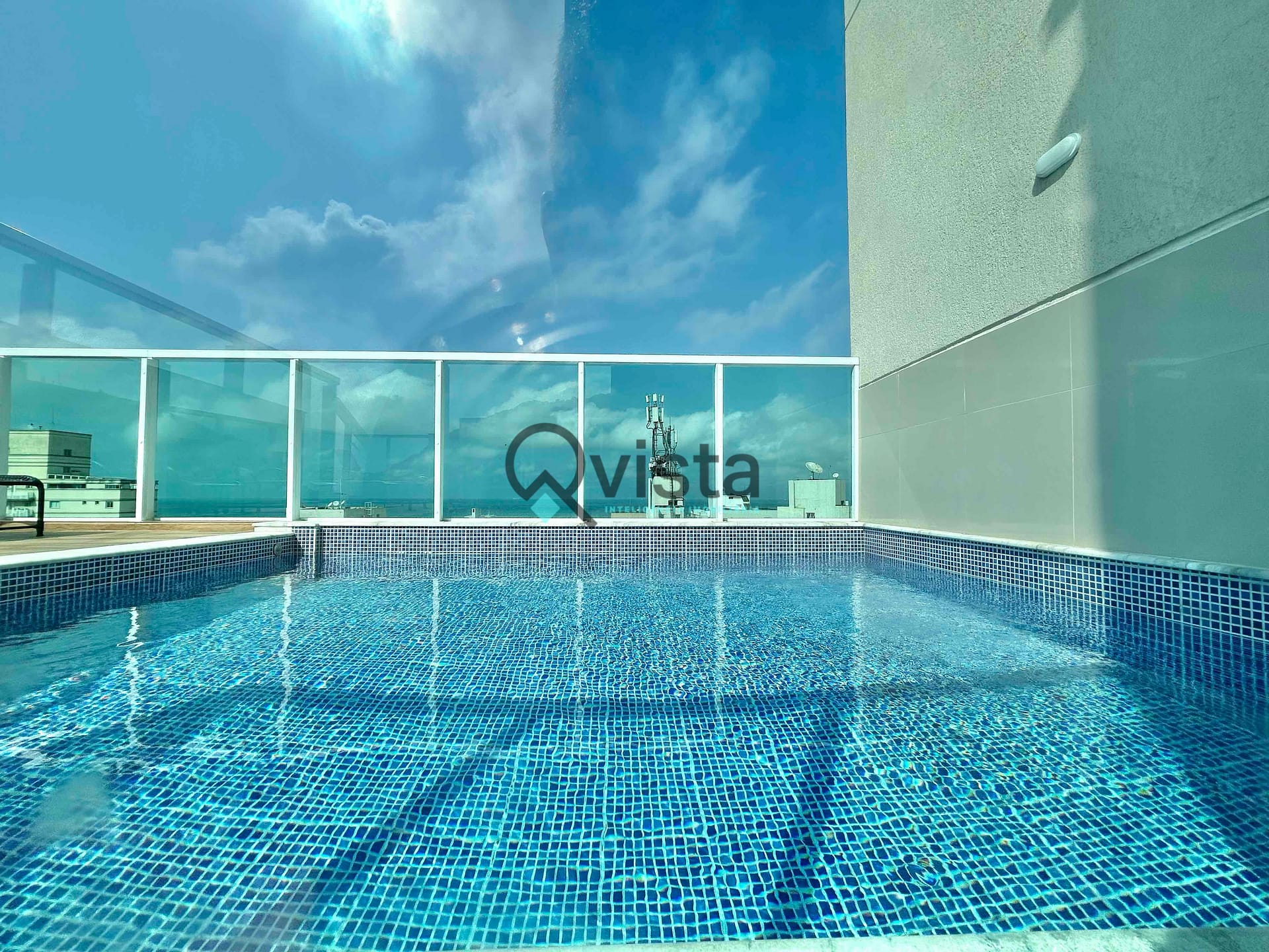 Apartamento à venda com 3 quartos, 70m² - Foto 1