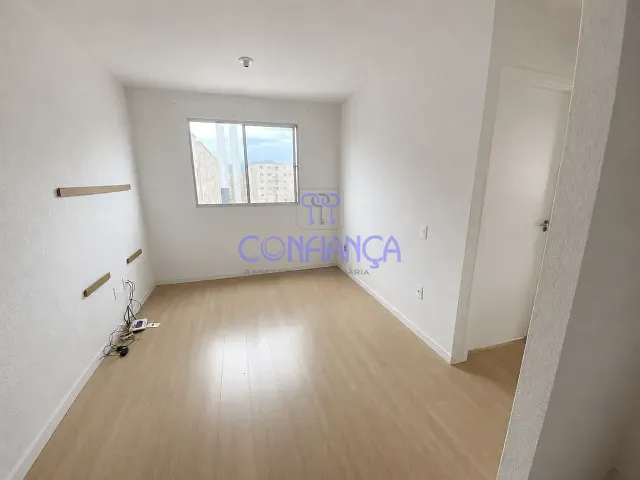 Apartamento 2 quartos e 1 banheiro, para alugar, no bairro Guaratiba em Rio de Janeiro