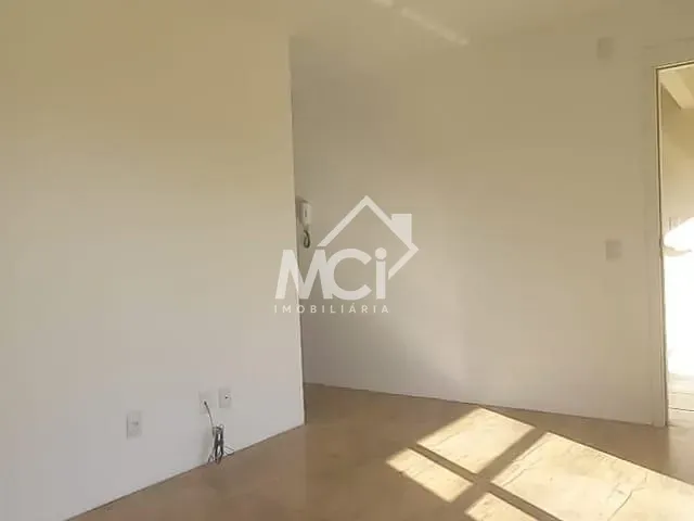 Apartamento 2 quartos e 1 banheiro, à venda, no bairro Umuharama em Pelotas