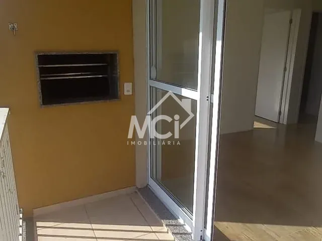 Apartamento 2 quartos e 1 banheiro, à venda, no bairro Umuharama em Pelotas
