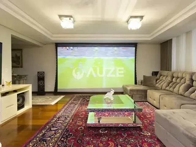 Apartamento com 240m² 4 quartos e 5 banheiros, à venda, no bairro Batel em Curitiba