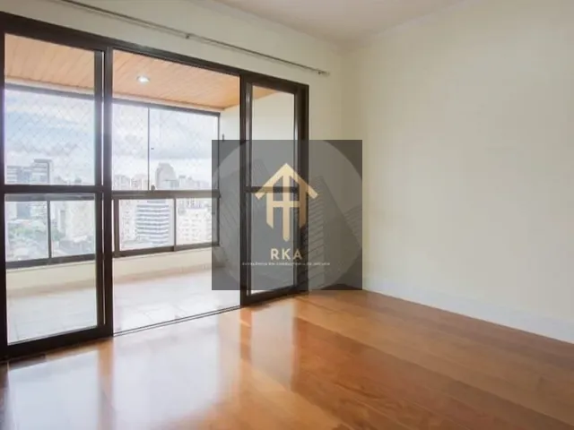 Apartamento 3 quartos e 3 banheiros, à venda, no bairro Vila Nova Conceição em São Paulo