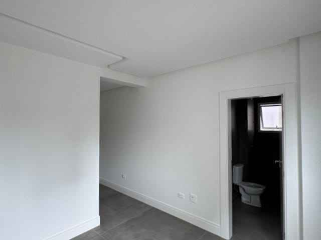 Apartamento com 127m² 3 quartos e 4 banheiros, à venda, no bairro Centro em Itapema