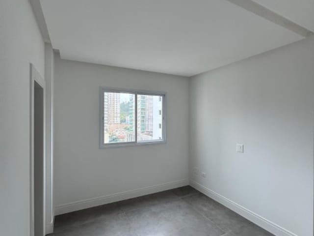 Apartamento com 127m² 3 quartos e 4 banheiros, à venda, no bairro Centro em Itapema