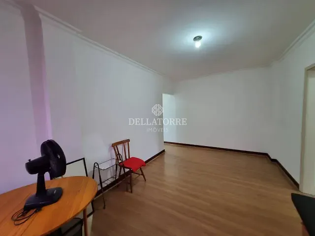 Apartamento 2 quartos e 1 banheiro, para alugar, no bairro Várzea em Teresópolis