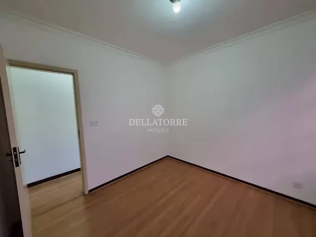 Apartamento 2 quartos e 1 banheiro, para alugar, no bairro Várzea em Teresópolis