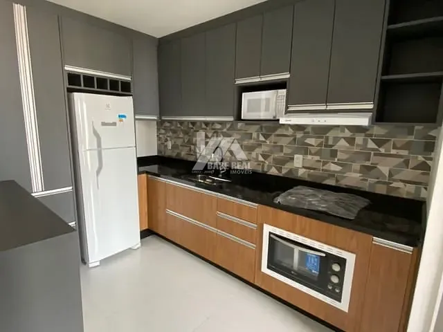 Apartamento com 80m² 2 quartos e 2 banheiros, à venda, no bairro Centro em Ponta Grossa