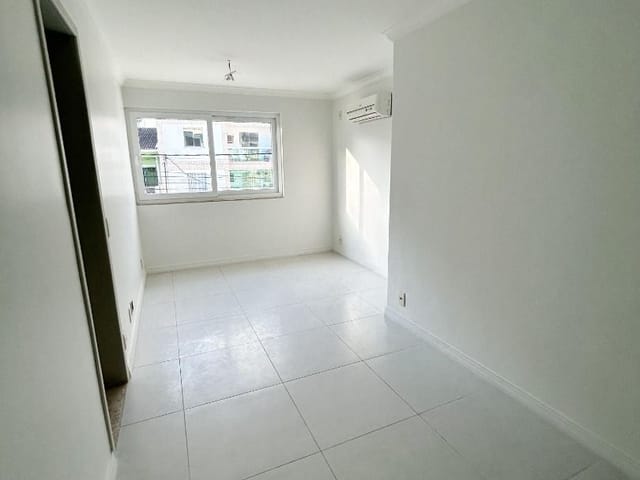 Apartamento com 100m² 2 quartos e 3 banheiros, à venda, no bairro Lagoa em Macaé