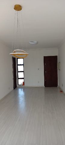 Apartamento 3 quartos e 2 banheiros, à venda, no bairro Parque São Domingos em Pindamonhangaba