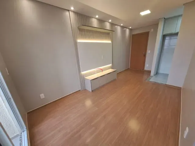 Apartamento 2 quartos e 1 banheiro, para alugar, no bairro Gleba Fazenda Palhano em Londrina