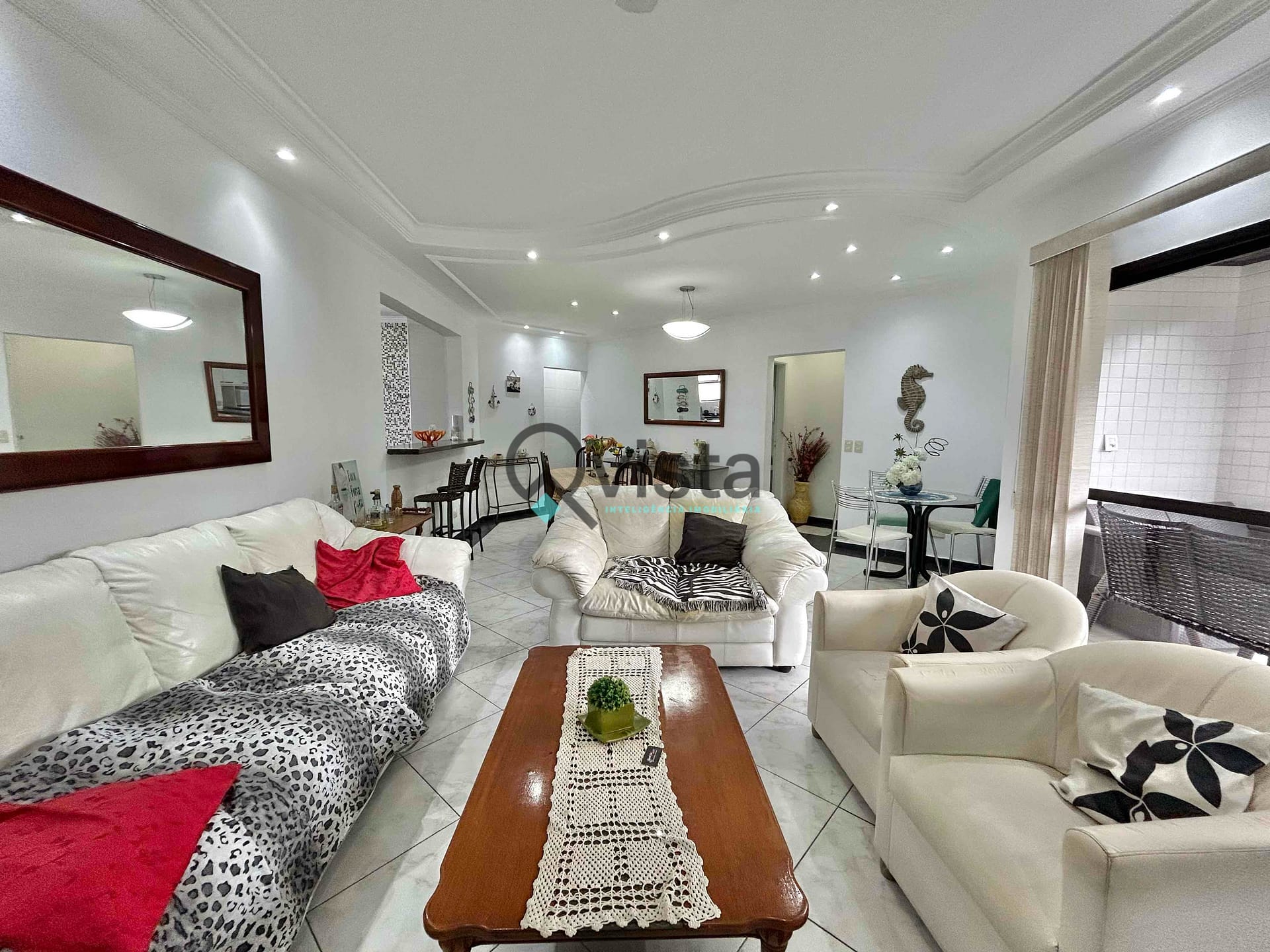 Apartamento à venda com 4 quartos, 170m² - Foto 2