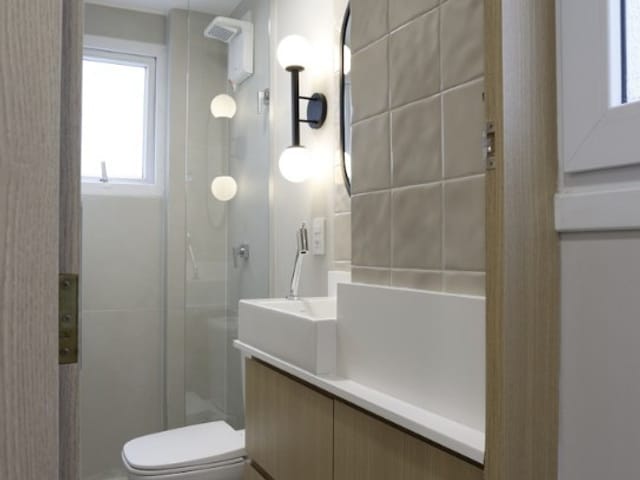 Apartamento com 164m² 3 quartos e 2 banheiros, à venda, no bairro Centro em Balneário Camboriú