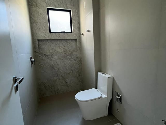 Apartamento com 126m² 3 quartos e 4 banheiros, à venda, no bairro Meia Praia em Itapema