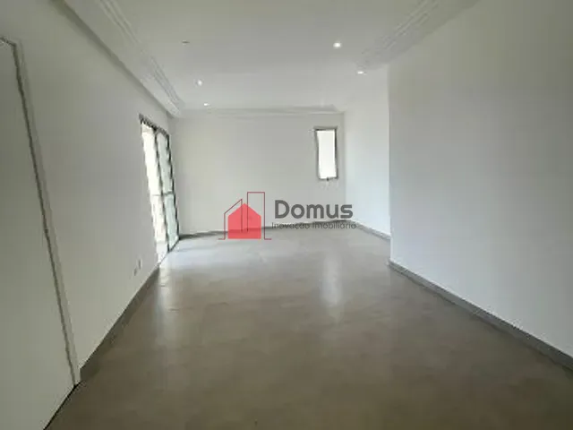 Apartamento 3 quartos e 2 banheiros, à venda, no bairro Santana em Rua Itaici