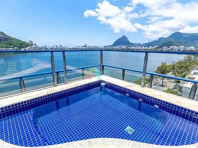 Cobertura / Penthouse com 500m² 4 quartos e 6 banheiros, à venda, no bairro Lagoa em Rio de Janeiro