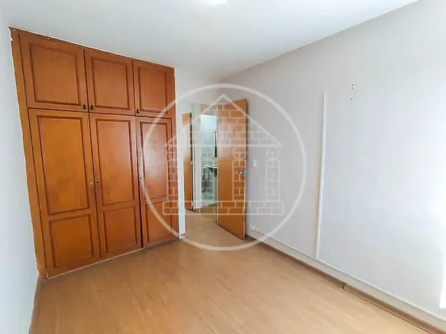 Apartamento 2 quartos e 1 banheiro, à venda, no bairro Jardim Germânia em São Paulo