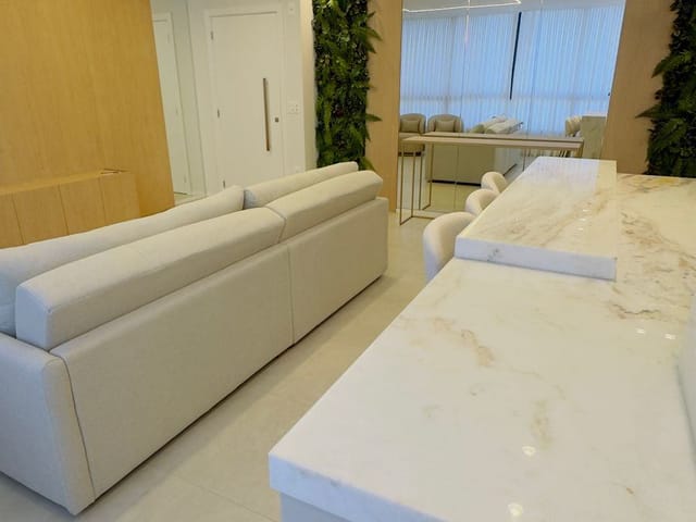 Apartamento com 116m² 3 quartos e 4 banheiros, à venda, no bairro Centro em Itapema