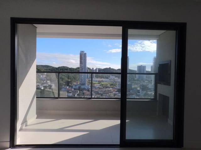 Apartamento com 84m² 2 quartos e 3 banheiros, à venda, no bairro Praia Brava de Itajaí em Itajaí