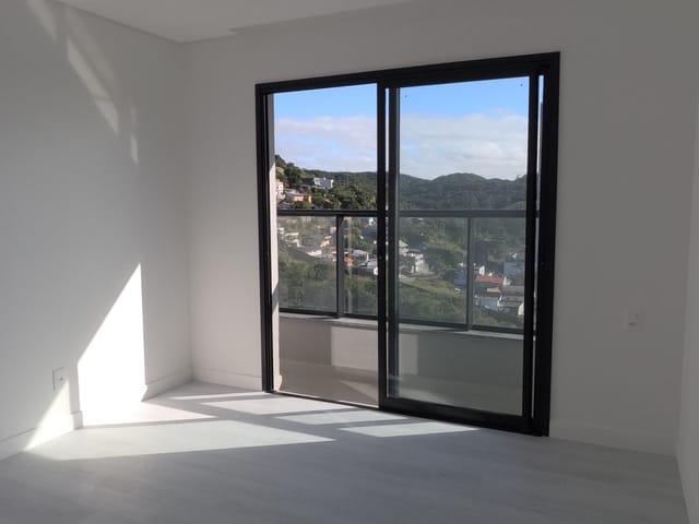 Apartamento com 84m² 2 quartos e 3 banheiros, à venda, no bairro Praia Brava de Itajaí em Itajaí