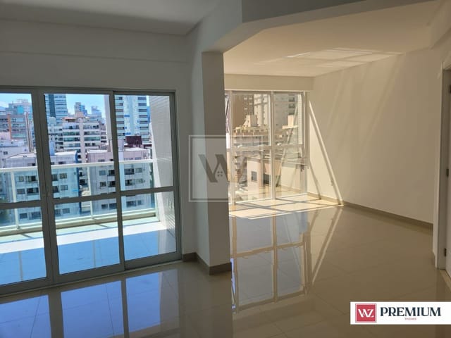 Apartamento 3 quartos e 4 banheiros, à venda, no bairro Meia Praia em Itapema