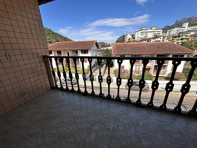 Apartamento 1 quarto e 1 banheiro, para alugar, no bairro Cascata Guarani em Teresópolis