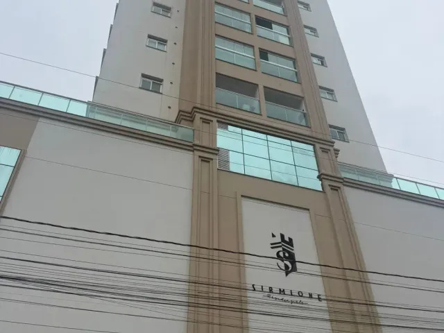 Apartamento com 69m² 2 quartos e 3 banheiros, à venda, no bairro Morretes em Itapema