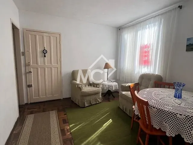 Apartamento com 87m² 3 quartos e 1 banheiro, à venda, no bairro Centro em Pelotas