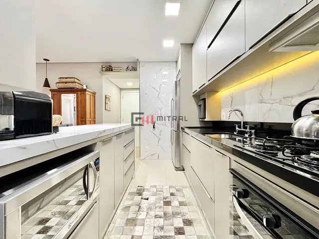 Apartamento 2 quartos e 2 banheiros, à venda, no bairro Gleba Fazenda Palhano em Londrina