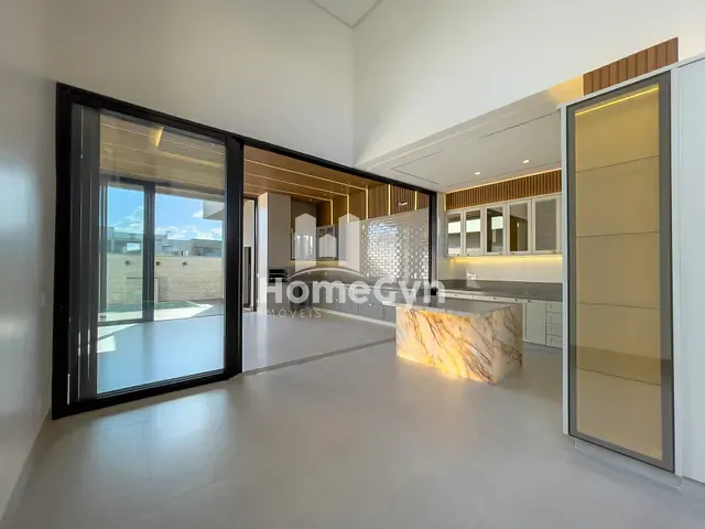 Casa com 463m² 4 quartos e 5 banheiros, para alugar, no bairro Residencial Goiânia Golfe Clube em Goiânia