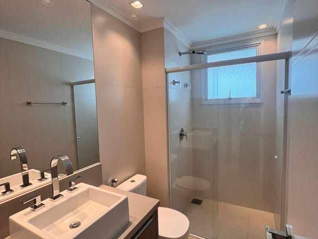 Apartamento com 338m² 4 quartos e 3 banheiros, à venda, no bairro Centro em Balneário Camboriú