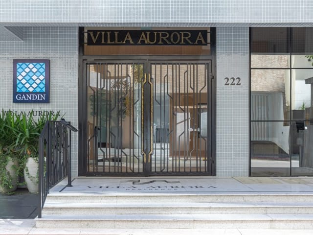 Apartamento com 123m² 3 quartos e 4 banheiros, à venda, no bairro Meia Praia em Itapema