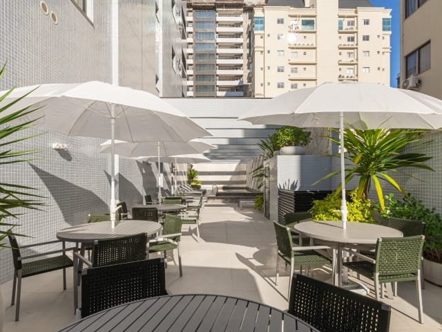 Apartamento com 123m² 3 quartos e 4 banheiros, à venda, no bairro Meia Praia em Itapema