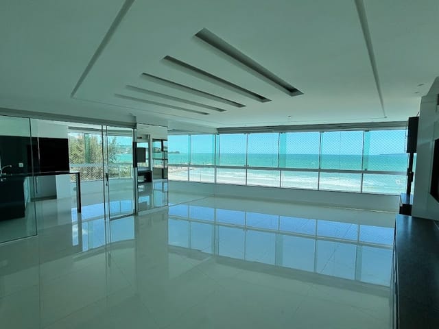 Apartamento com 307m² 3 quartos e 4 banheiros, à venda, no bairro Centro em Itapema