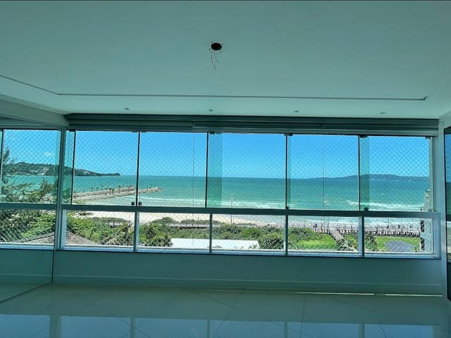 Apartamento com 307m² 3 quartos e 4 banheiros, à venda, no bairro Centro em Itapema