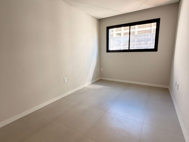 Apartamento com 69m² 2 quartos e 3 banheiros, à venda, no bairro Morretes em Itapema