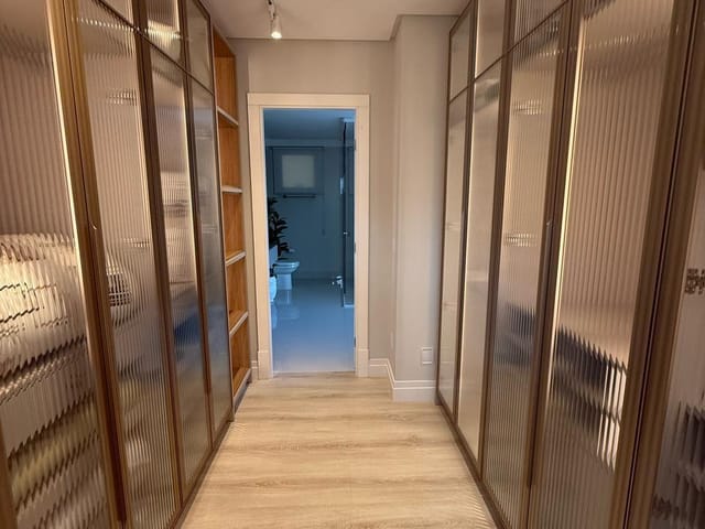 Apartamento com 499m² 6 quartos e 6 banheiros, à venda, no bairro Centro em Balneário Camboriú