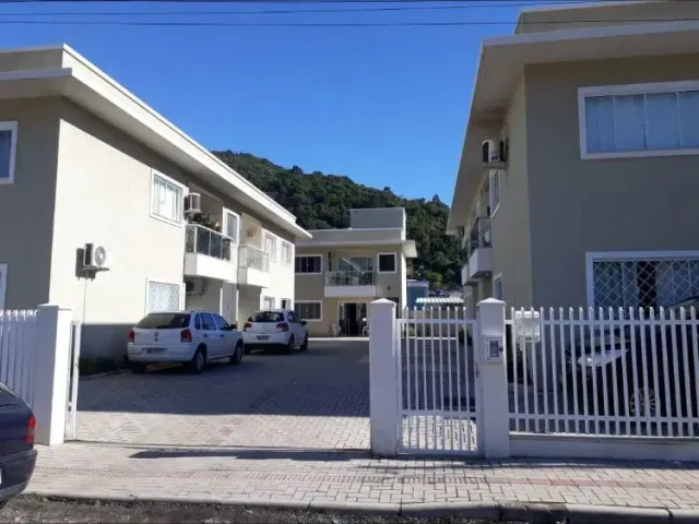 Apartamento com 74m² 3 quartos e 1 banheiro, à venda, no bairro Alto São Bento em Itapema