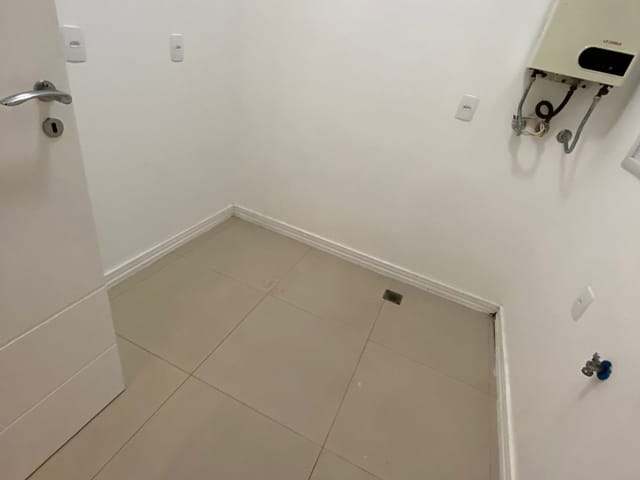 Apartamento com 258m² 3 quartos e 4 banheiros, à venda, no bairro Centro em Balneário Camboriú