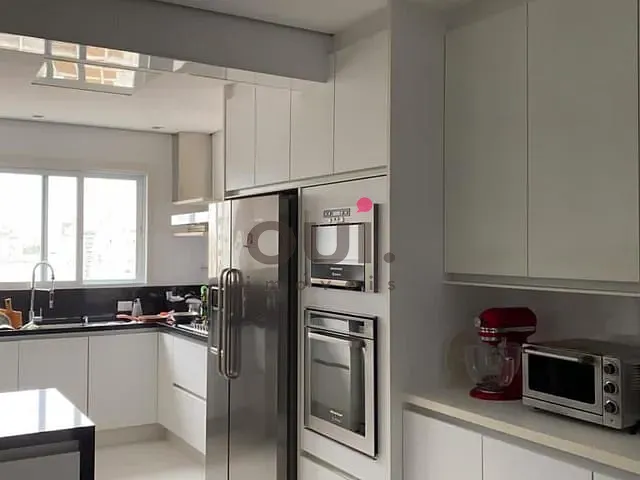 Apartamento 4 quartos e 6 banheiros, à venda, no bairro Itaim Bibi em São Paulo