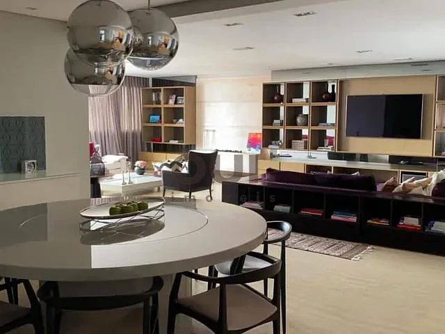 Apartamento 4 quartos e 6 banheiros, à venda, no bairro Itaim Bibi em São Paulo