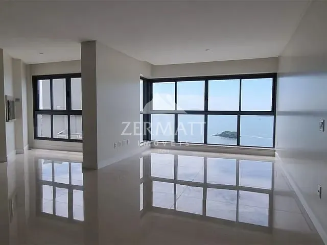 Apartamento com 297m² 4 quartos e 5 banheiros, à venda, no bairro Centro em Balneário Camboriú
