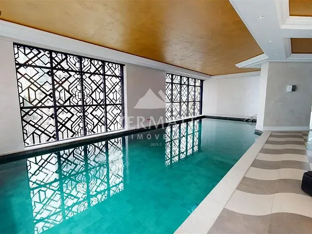 Apartamento com 297m² 4 quartos e 5 banheiros, à venda, no bairro Centro em Balneário Camboriú