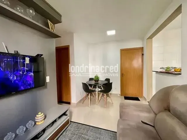 Apartamento 2 quartos e 1 banheiro, à venda, no bairro Conjunto Habitacional Doutor Farid Libos em Londrina