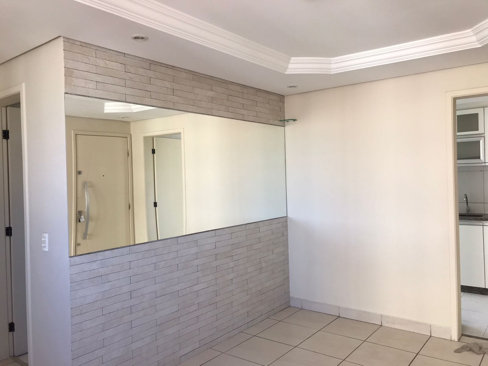 Apartamento de 3 quartos, 1 banho , 1 vaga, perto do Posto de Saúde, com piscina e quadras, à venda, Santa Mônica, Belo Horizonte, MG. Documentação toda ok. miniatura 7