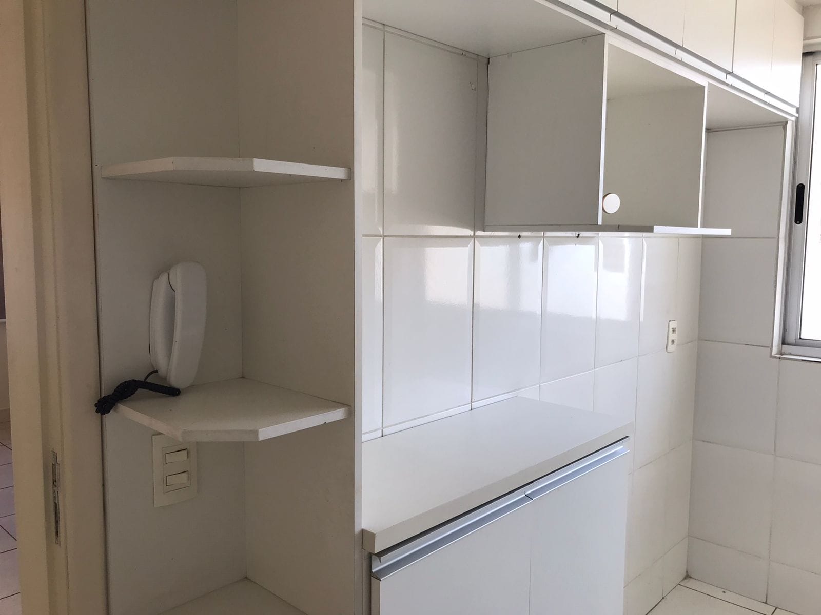 Apartamento de 3 quartos, 1 banho , 1 vaga, perto do Posto de Saúde, com piscina e quadras, à venda, Santa Mônica, Belo Horizonte, MG. Documentação toda ok. miniatura 15