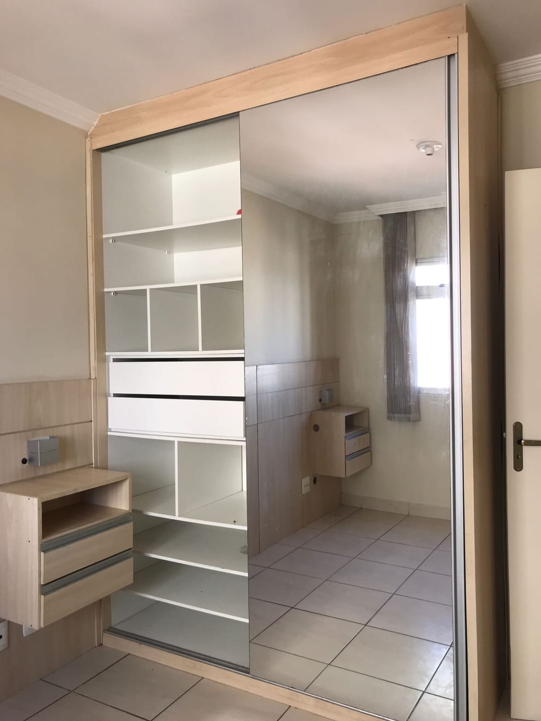 Apartamento de 3 quartos, 1 banho , 1 vaga, perto do Posto de Saúde, com piscina e quadras, à venda, Santa Mônica, Belo Horizonte, MG. Documentação toda ok. miniatura 26