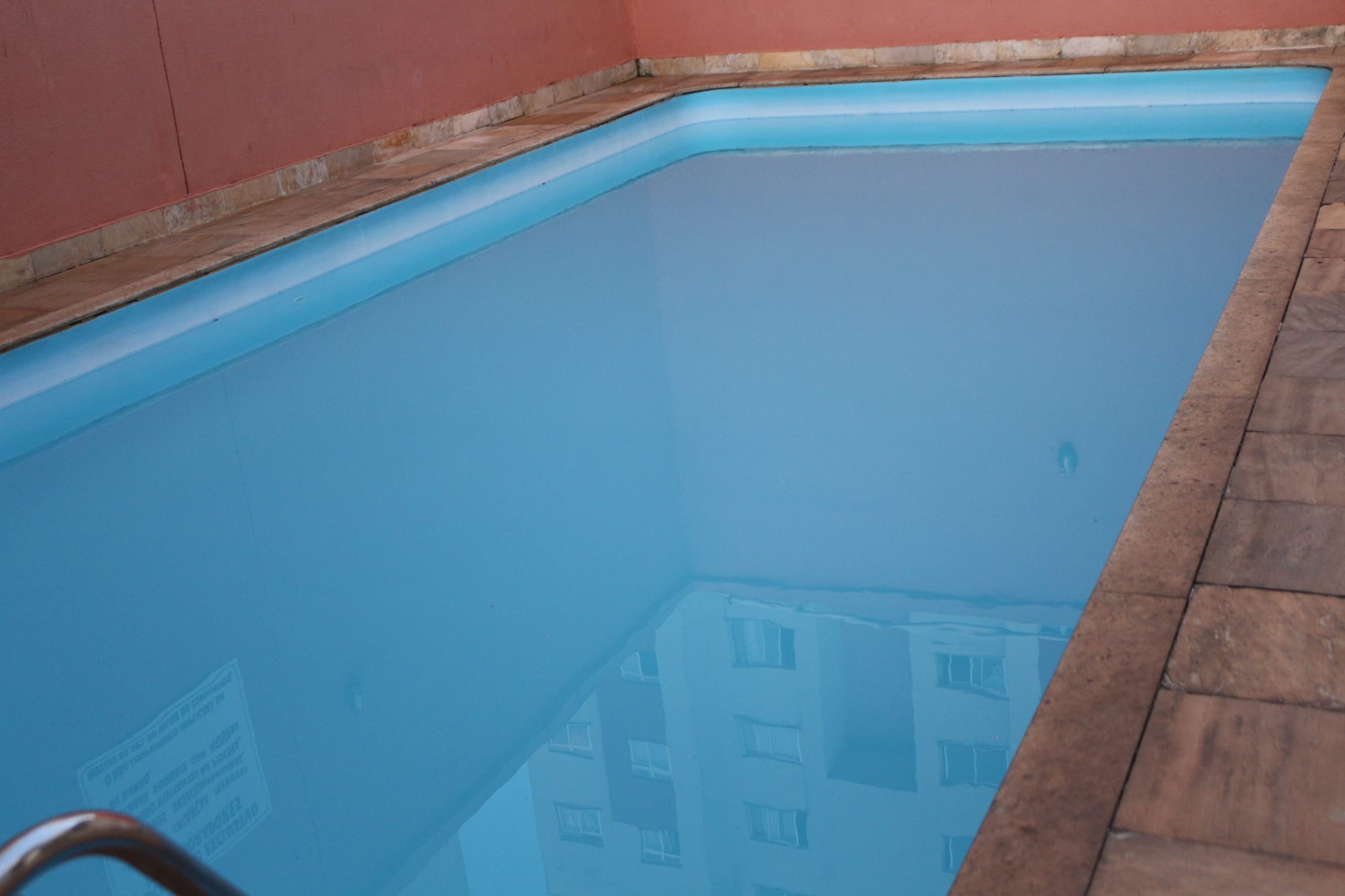 Apartamento de 3 quartos, 1 banho , 1 vaga, perto do Posto de Saúde, com piscina e quadras, à venda, Santa Mônica, Belo Horizonte, MG. Documentação toda ok. miniatura 11